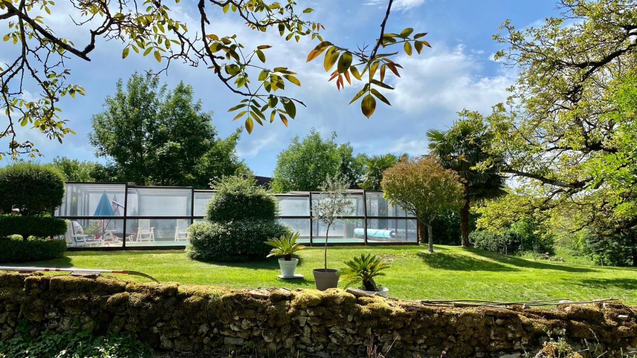 Maison De Charme Piscine Couverte Chauffee Mayrinhac-Lentour ภายนอก รูปภาพ